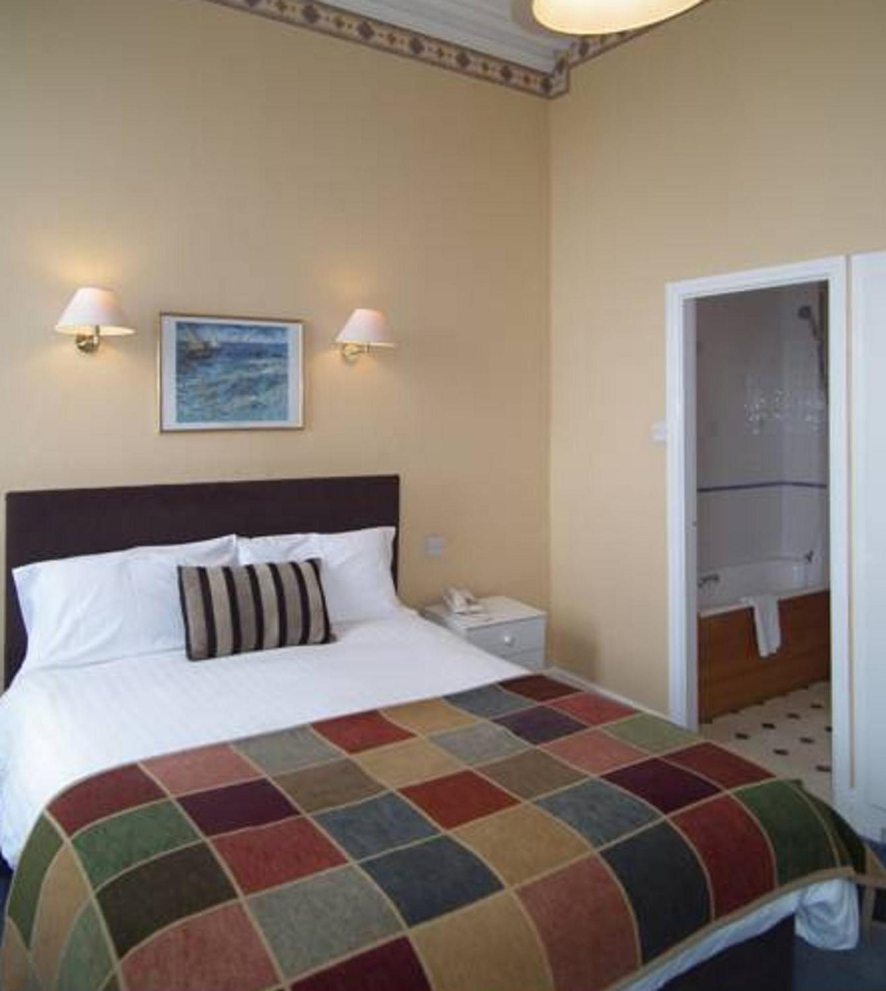 The North Euston Hotel Fleetwood Eksteriør billede